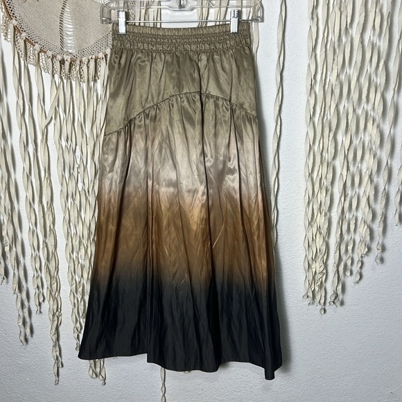 Vince Dip Dye Smocked Midi Skirt Ombre Brown Size 00 - Picture 3 of 10